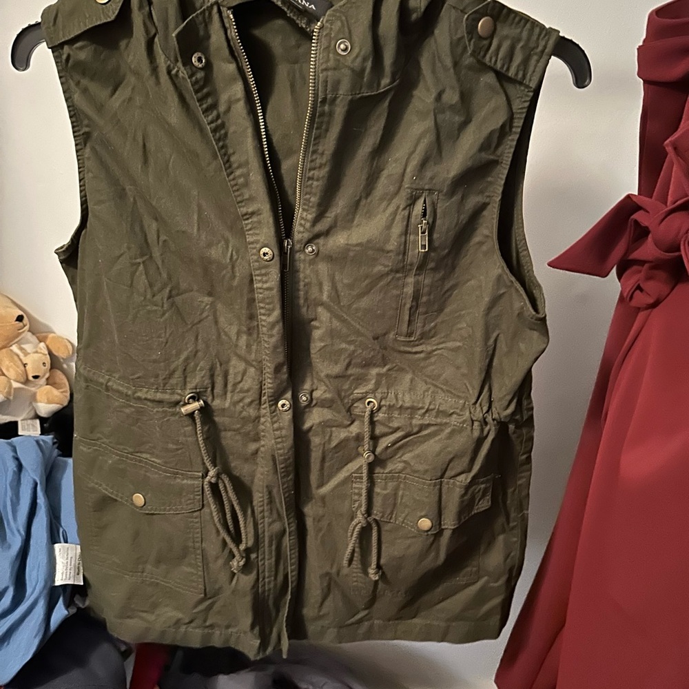 Olive Green Sleeveless Utility Vest